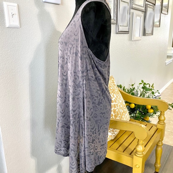 Jet Set- Racer Tank Burnout - Picture 2 of 7